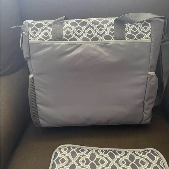 Boppy Bag BABY DIAPER BAG, CROSSBODY BAG (changing pad incl. and pochette) - Picture 8 of 10